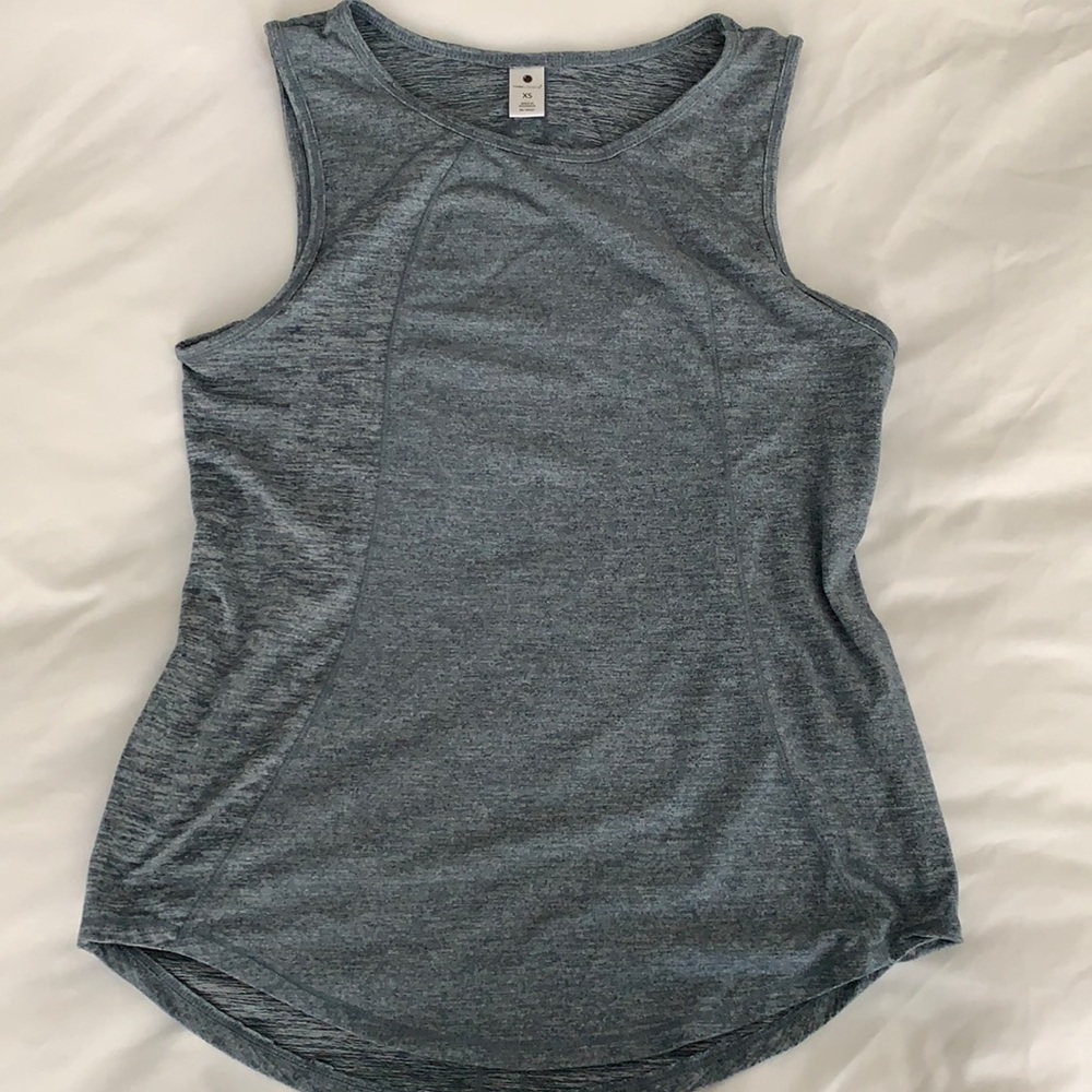Athletic tank top